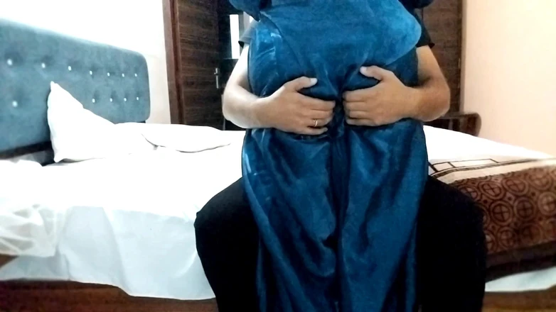 Hardcore muskan: 18 Year Old Big Ass Girl Wearing Silk Satin Dress.