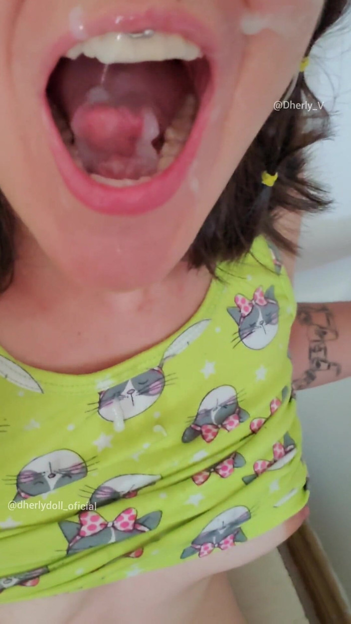 DherlyDoll: Köstlicher blowjob, um ihn in meinen mund zu kommen, ich...