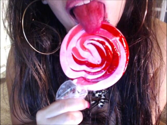 Carmita Bonita: Üppige lippen auf Lollipop