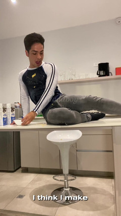 aodaboy: Bath In Milk и