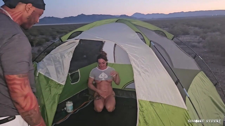 Simone Steele: Desert Camping Squirt Session
