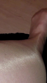 Reqouest Wearing Shiney Hose with Jerking Sound