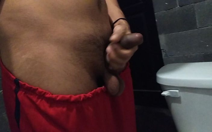 AlexAlejandro13: Quão delicioso eu faço xixi