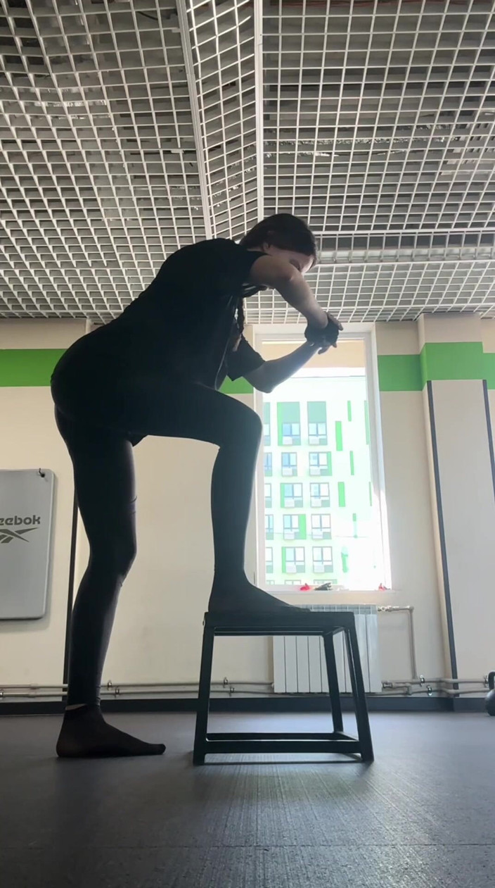 Skinny_lady69: Gim dalam stoking nilon