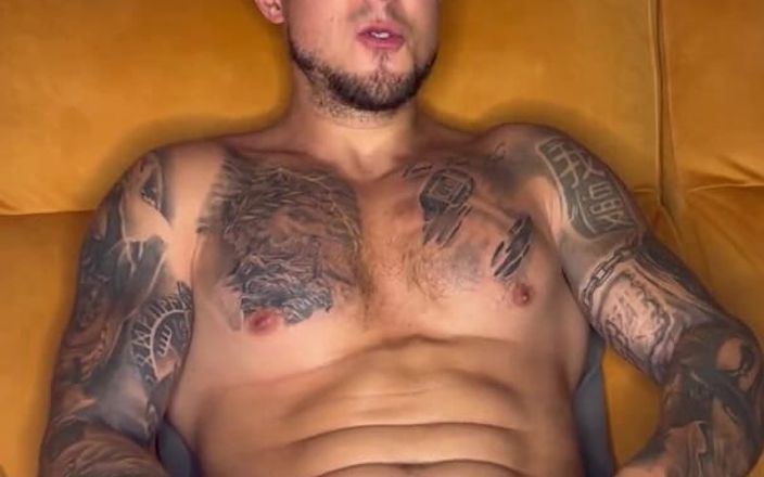 BoyGym: Con cu của tôi cho bạn bữa tối tuyệt vời...