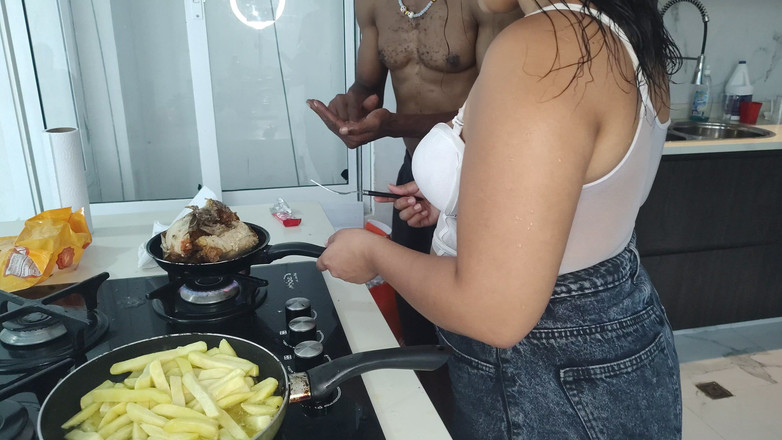 PABLO N3GROBAR: 커미 베어와 요리