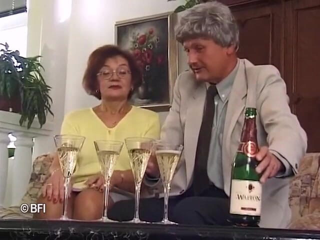 Nasty matures and dirty grannies club: Je séduis mes grands-parents