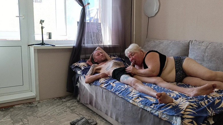 Zona901: Morgonen började med en avsugning och fyllde min styvmors mun...