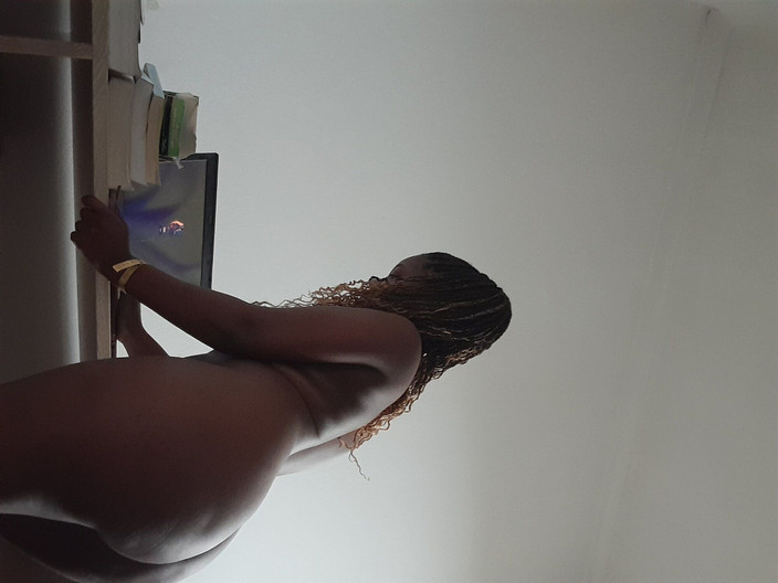 Bubbling_booty: Yoooh era la serviciu atât de excitată norocoasă Bubbling_booty nu și-a...