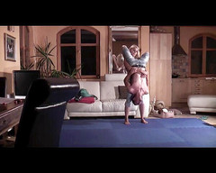 European Lift and Carry Club: Domácí wrestlign akce se sexy blonďatou teenagerkou