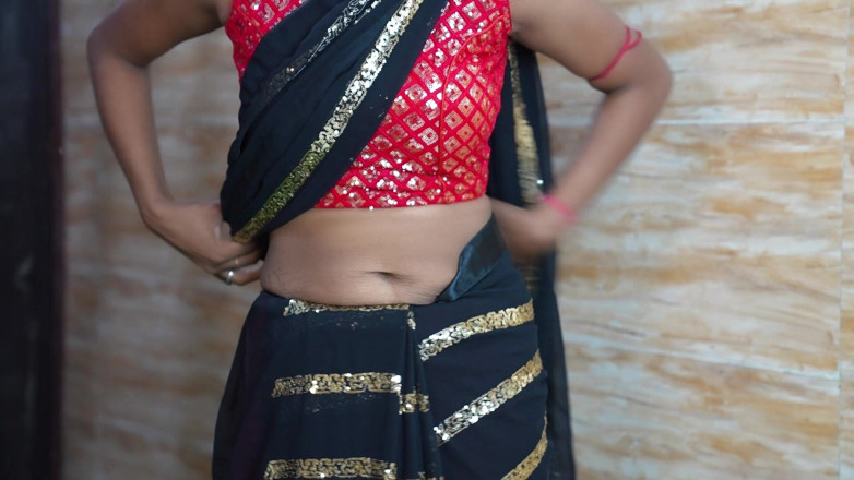 Neha Gupta: Hintli kız solo