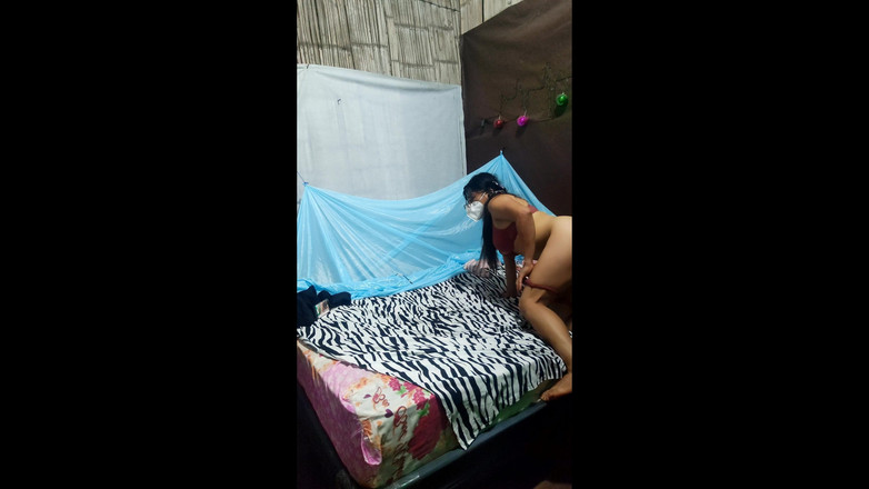 Martin13: 50-jährige stiefmutter reitet den schwanz ihres 20-jährigen stiefsohns