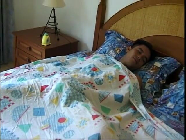 Gays Case: Horny Thai strokes his hard cock in bed