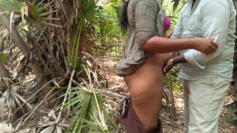 Apple baby: Romansa memek becek mahasiswi nakal di hutan
