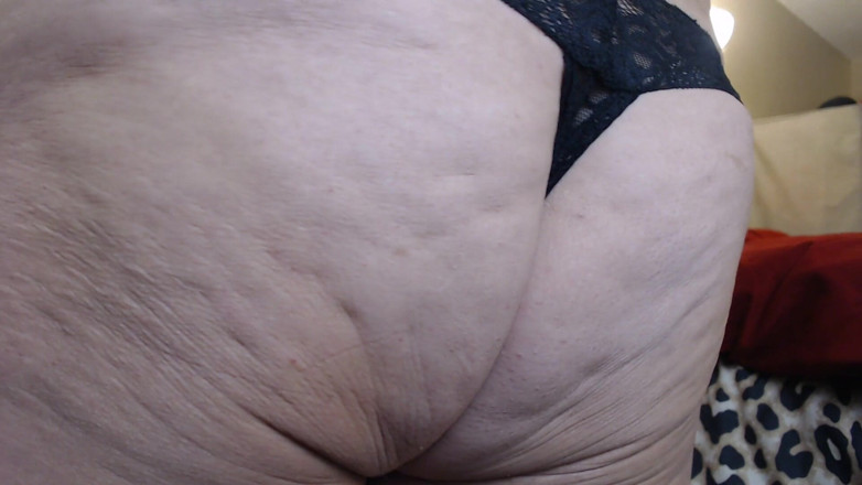 Abby Anna: Cellulite-arsch