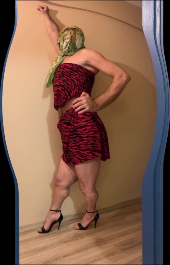 cd_aysemmm: Minha madrasta está grávida e muito gorda