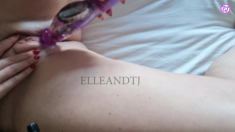 elleandtj: Thủ dâm với máy rung