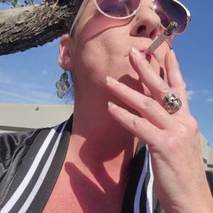 EliteLadyS: Fumer et marcher