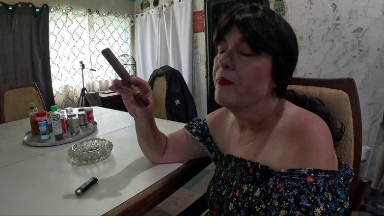 Homesteadmama: Cigar Time