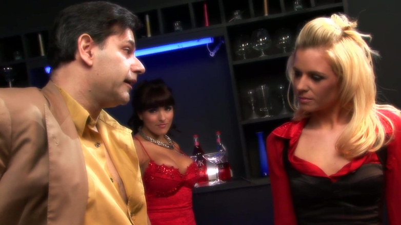 Nasty Beaver Club: Threesome at the strip club