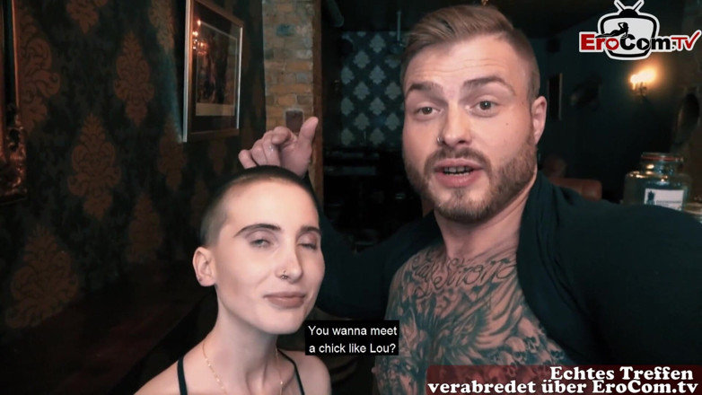 EroCom: Petite teen with short hair loves sex dates