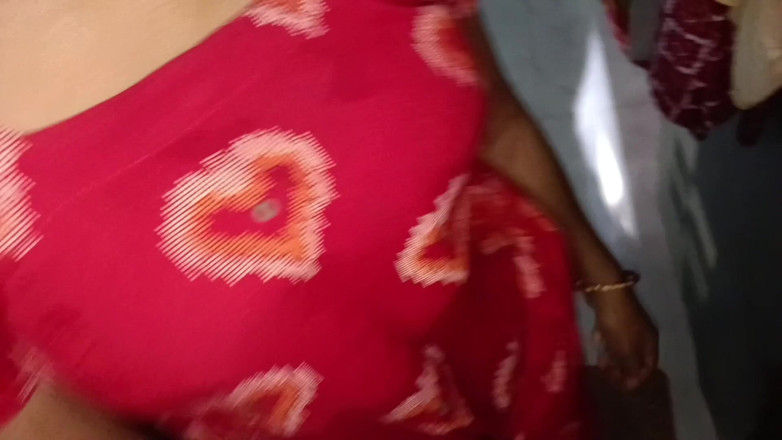 LateralChain349: Bhabhi Ji scopa il pene del fratellastro ed è stato eiaculato