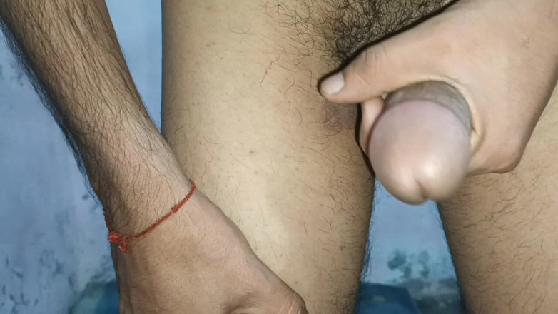 Luckky: Sozinho indiano quente garoto masturbação
