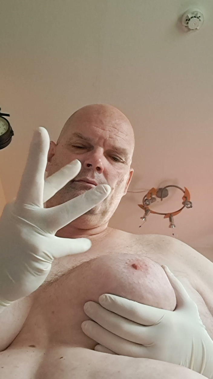 Fickspecht: Tits Examination at the Slut