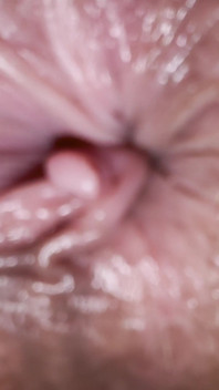 Squirting Gleitmittel in meinen arsch!