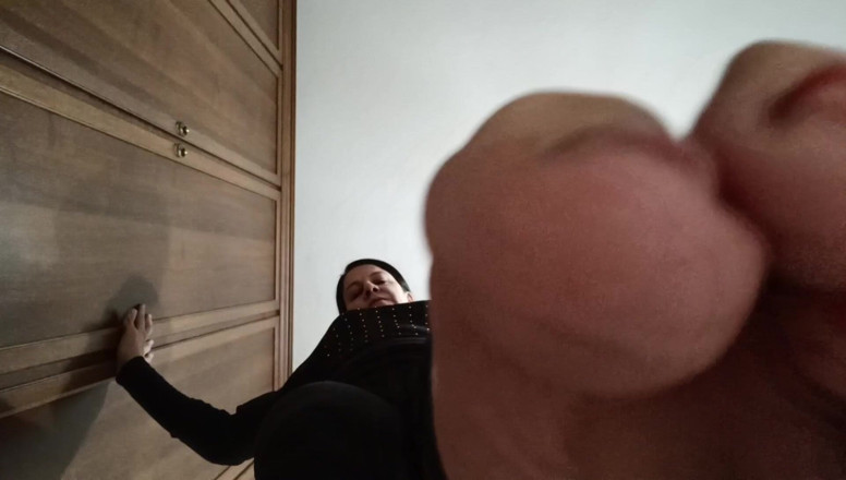 Bergami Melissa: Giantess: I Crush You Filty Worm - (anglická verze)