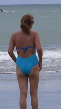 First Time Latina Stepmom Enjoys Sex with Stepson on the Beach, Blowjobs, Fucks, Cumshots