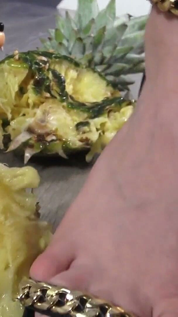 Solo Austria: Don't Play with the Food! Sadistic Teen Crush Fun!