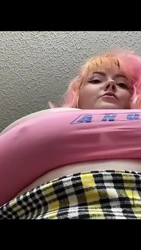 Massiccia caduta di tette da una timida mamma bbw