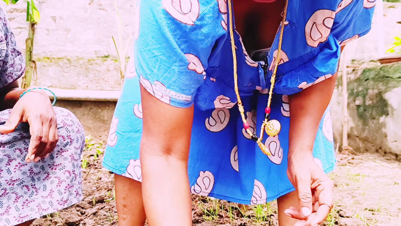Telugu honey lips: Indian Village Forming Women's Tempting Land Owner