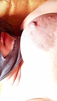 Wajah ceroboh suamiku dientot habis-habisan sama kontol besar pria kulit hitam