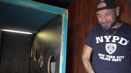 SEX WITH STRAIGHT BOY CURIOUS: Diskrétně sání přímo v gloryholes