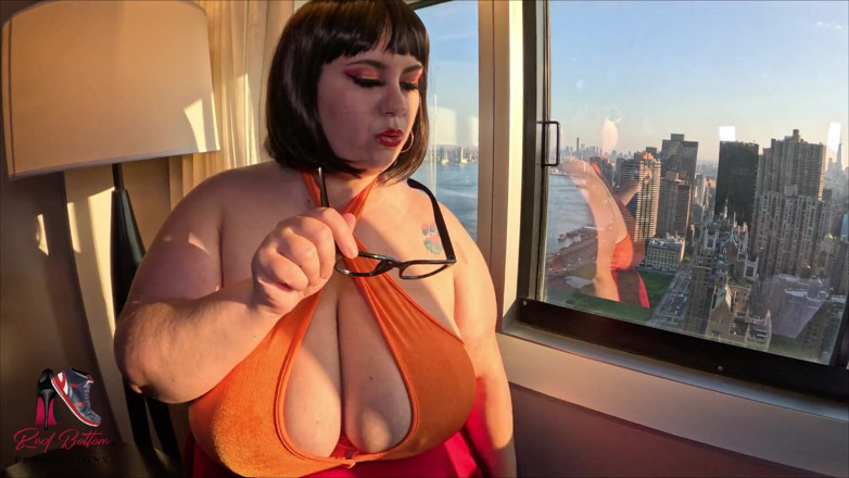Reds Fetish Emporium: Velma BBW Xì Hơi Giantess