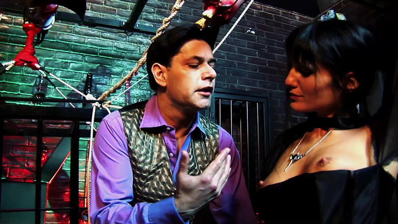 FapFlare: Dungeon děvky dostávají své kundičky a ústa naplněná hardcore skupinovým sexem