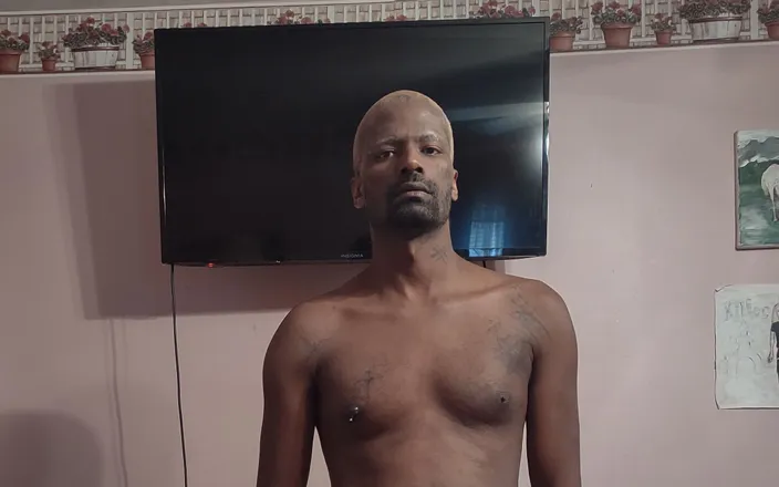 Marcus Shakur: Jerk off in Bathroom