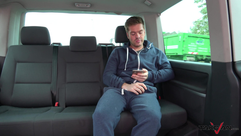 Melone Challenge: Studentin überzeugte, mit fremden im van zu kommen und zu ficken...