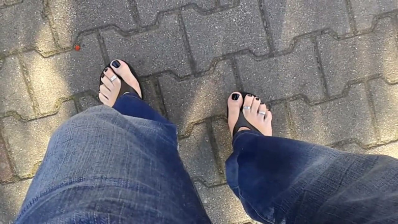 Heelex: Pretty Feet
