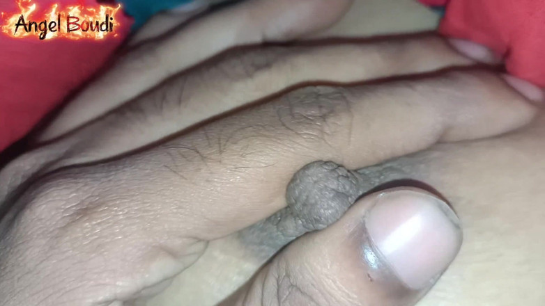 Roshalo Boudi: ベンガルのエンジェル・ブーディと彼女のデヴァール