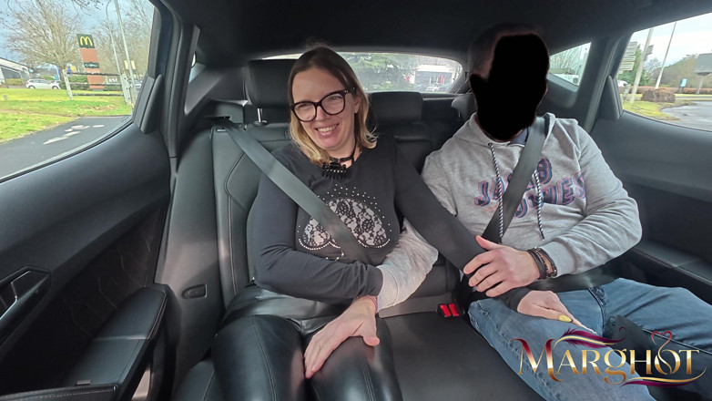 Sexymarghot: Marito cornuto che guida mentre la sua amante mi prende...