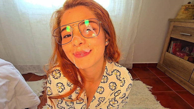 Labestiaylabella: Lucrând acasă cu colegul meu de muncă, nu știam că a...