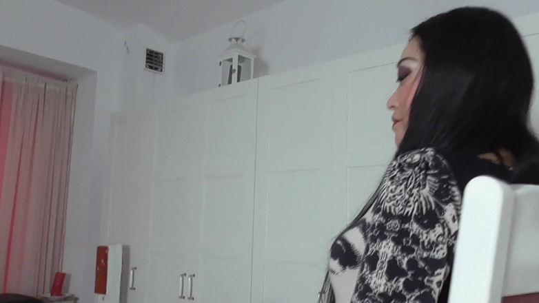 Femdom Austria: Tormented by the Facesitting Chair!