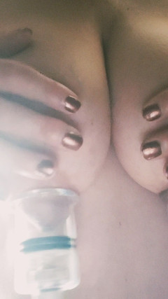 Lynettesub: Prezentacja wymion twojego Hucowa