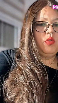 Brazilian BBW MILF Goddess Vaping Iqos at Work