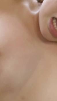 Peituda japonesa milf fodida por seu vizinho de Tóquio