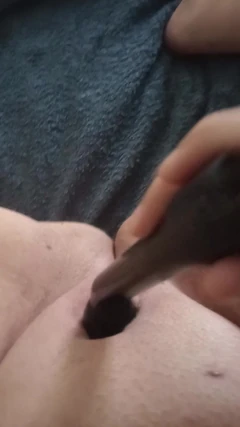 Fodendo minha buceta gorda com vibrador preto