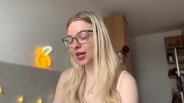 Goddess_Bella_Rae: Come lasciare una padrona (quando si sente troppo duro) Dipendente dalla...